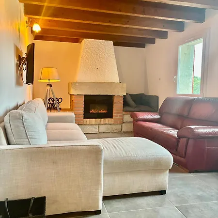 Semesterbostad Mas De Bannayoux Couteuges